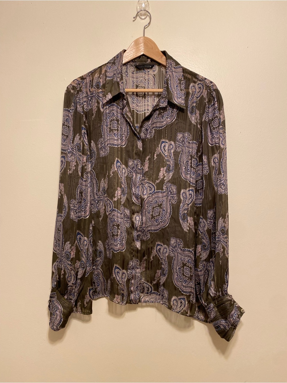 Zara Olive Button-Down Shirt with Paisley Print. Size XL. Style 2539/149/330